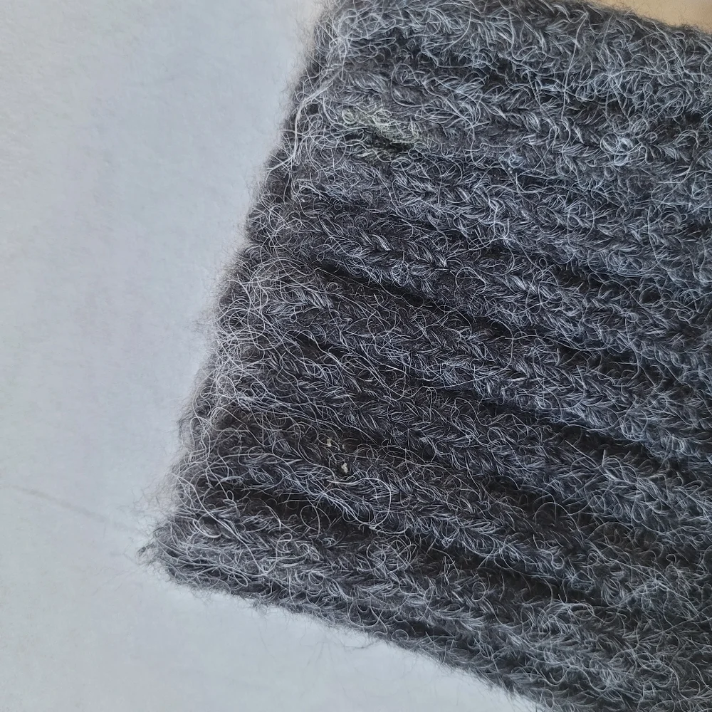 HL AFFAIR Sweater. Size: L - Picture 9 of 14